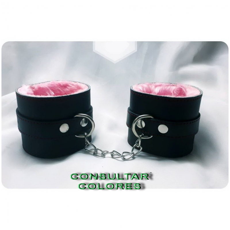 ESPOSAS DE CUERO CON PELUCHE ANCHAS